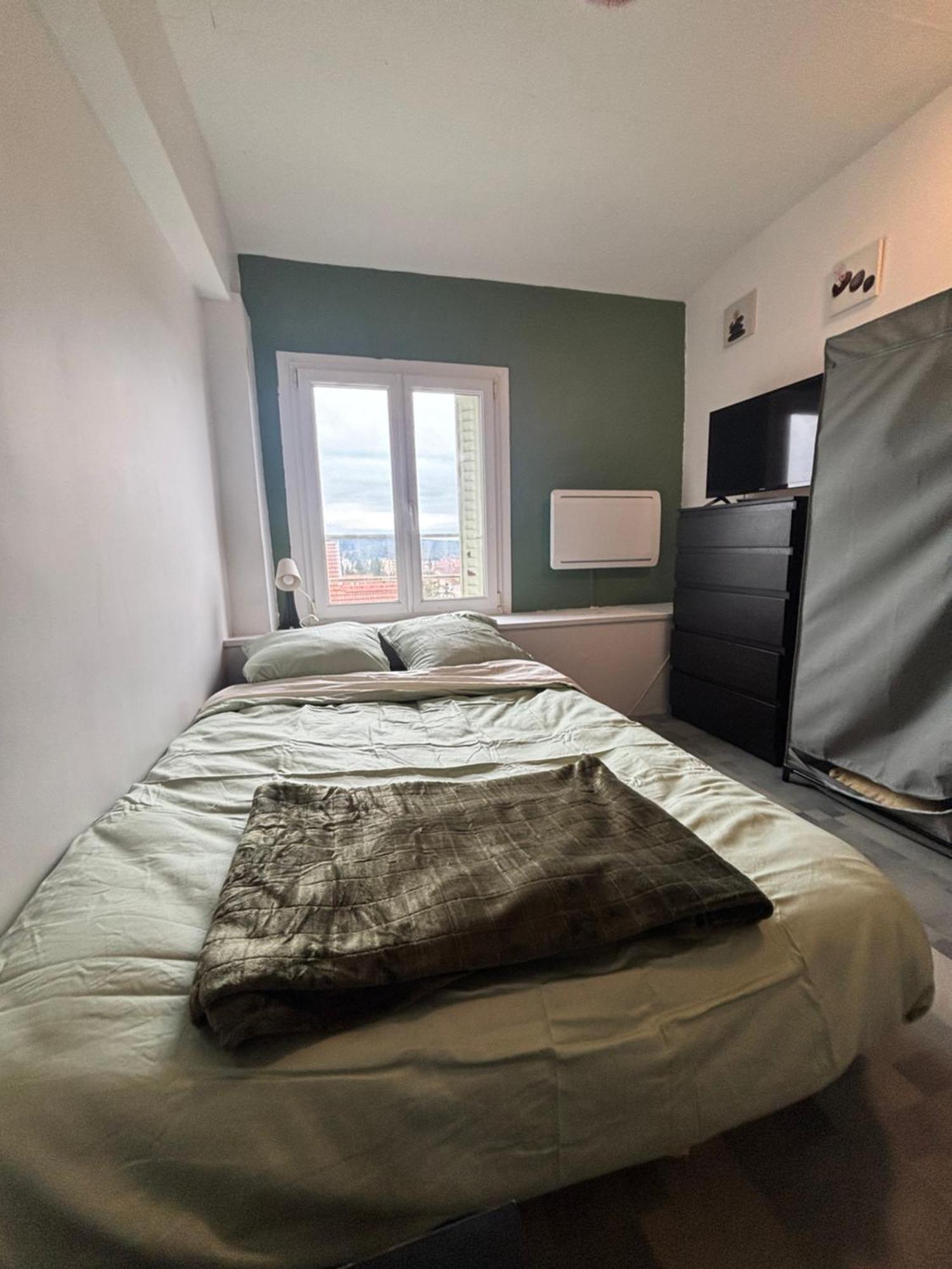 Studette confort et simplicité Besançon Extérieur photo